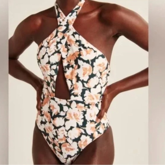 Small Cross Halter One-Piece Swimsuit Abercrombie & Fitch ( New Without Tags) - Picture 2 of 5